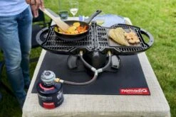NomadiQ Draagbare Gasbarbecue - Zwart 18 NomadiQ Draagbare Gasbarbecue - Zwart -Buiten Kamperen Winkel 1266 1900 mvd0931 1