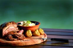 Cobb Pro Houtskoolbarbecue - Zwart -Buiten Kamperen Winkel 1267 1900 250y8439 1