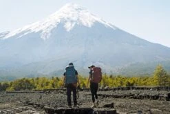 Osprey Farpoint Trek Pack Rugzak - Blauw - 55 Liter -Buiten Kamperen Winkel 1267 1900 f22 fairview trek pack 50 zircon red o s 10003329 farpoint trek pack 55 muted space blue o s 10003693 samrouda exp 4 10 24 001