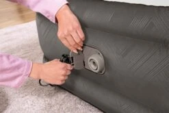 Bestway Fortech Tough Guard Luchtbed - Eenpersoons - Ingebouwde Elektrische Pomp 27 Bestway Fortech Tough Guard Luchtbed - Eenpersoons - Ingebouwde Elektrische Pomp -Buiten Kamperen Winkel 69048aux23 69048gbx23 69048xxx23 69049usx23 69049xxx23 102143 ft web pl003