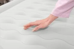 Bestway Fortech Tough Guard Luchtbed - Eenpersoons - Ingebouwde Elektrische Pomp 33 Bestway Fortech Tough Guard Luchtbed - Eenpersoons - Ingebouwde Elektrische Pomp -Buiten Kamperen Winkel 69048aux23 69048gbx23 69048xxx23 69049usx23 69049xxx23 102150 ft web