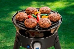 CADAC Safari Chef 30 Gasbarbecue - LP Lite -Buiten Kamperen Winkel 900 1348 6540 safari chef 30 bbq grid burgers