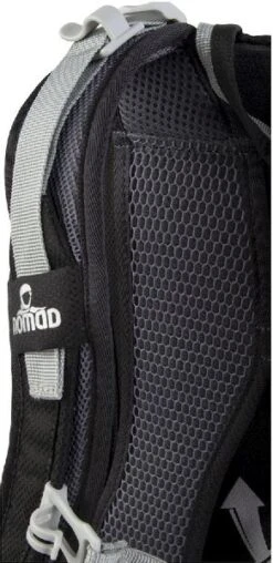 Nomad Topaz Wandelrugzak - 18 Liter - Zwart 17 Nomad Topaz Wandelrugzak - 18 Liter - Zwart -Buiten Kamperen Winkel bttos1f6d b18 116 8 resultaat